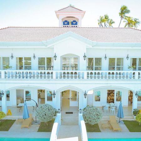 Hôtel Casablanca By The Sea à Olango Island Extérieur photo