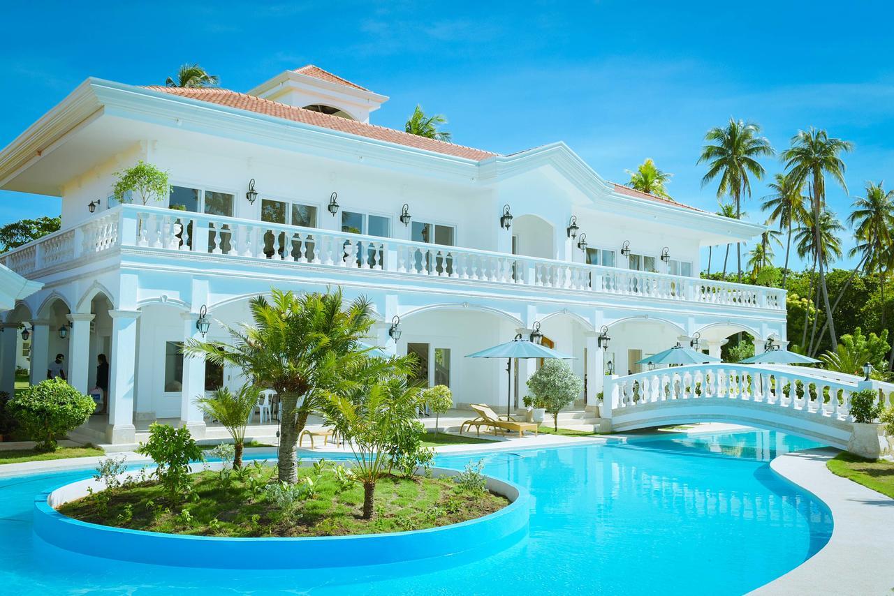 Hôtel Casablanca By The Sea à Olango Island Extérieur photo