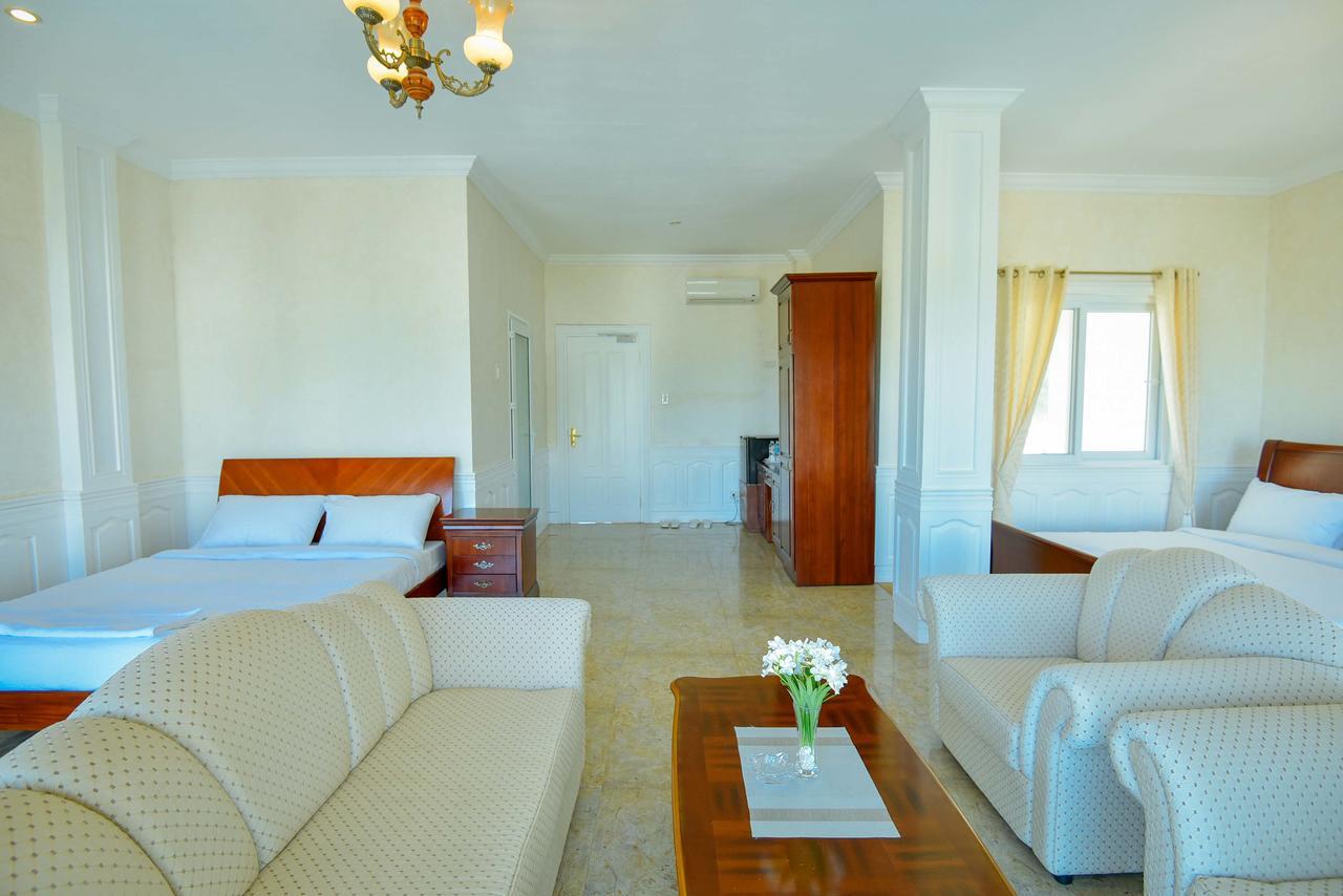 Hôtel Casablanca By The Sea à Olango Island Extérieur photo