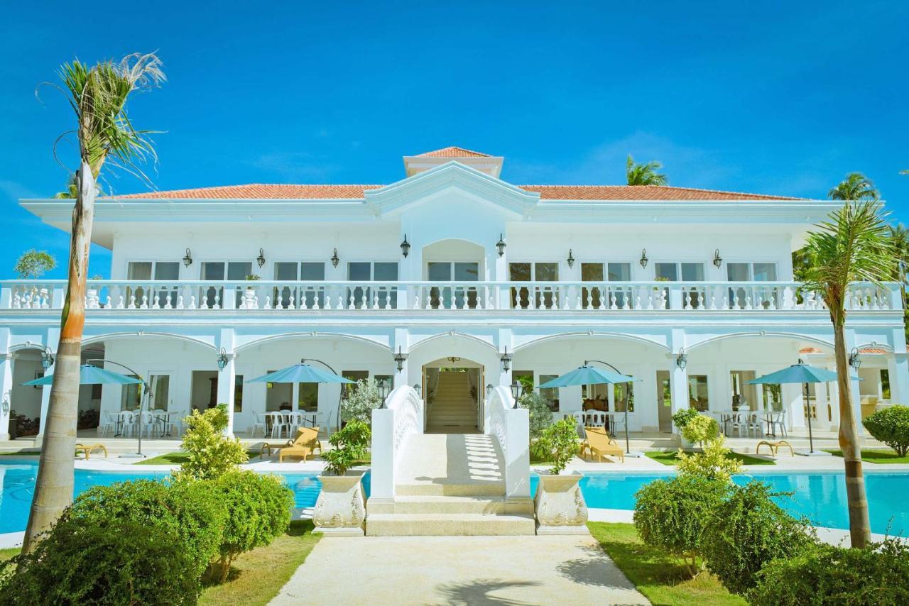 Hôtel Casablanca By The Sea à Olango Island Extérieur photo